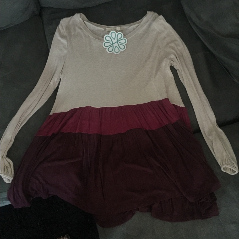 Shop Hopes boutique thin long sleeve layered top